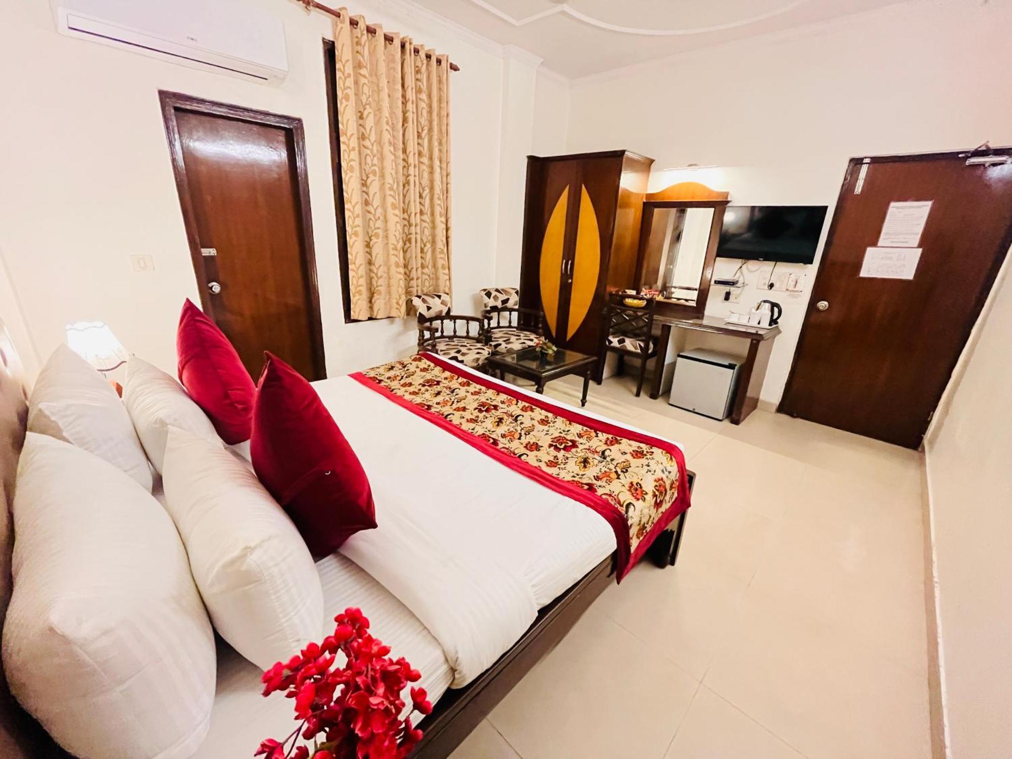 Hotel Paras - Karol Bagh Delhi Exterior foto