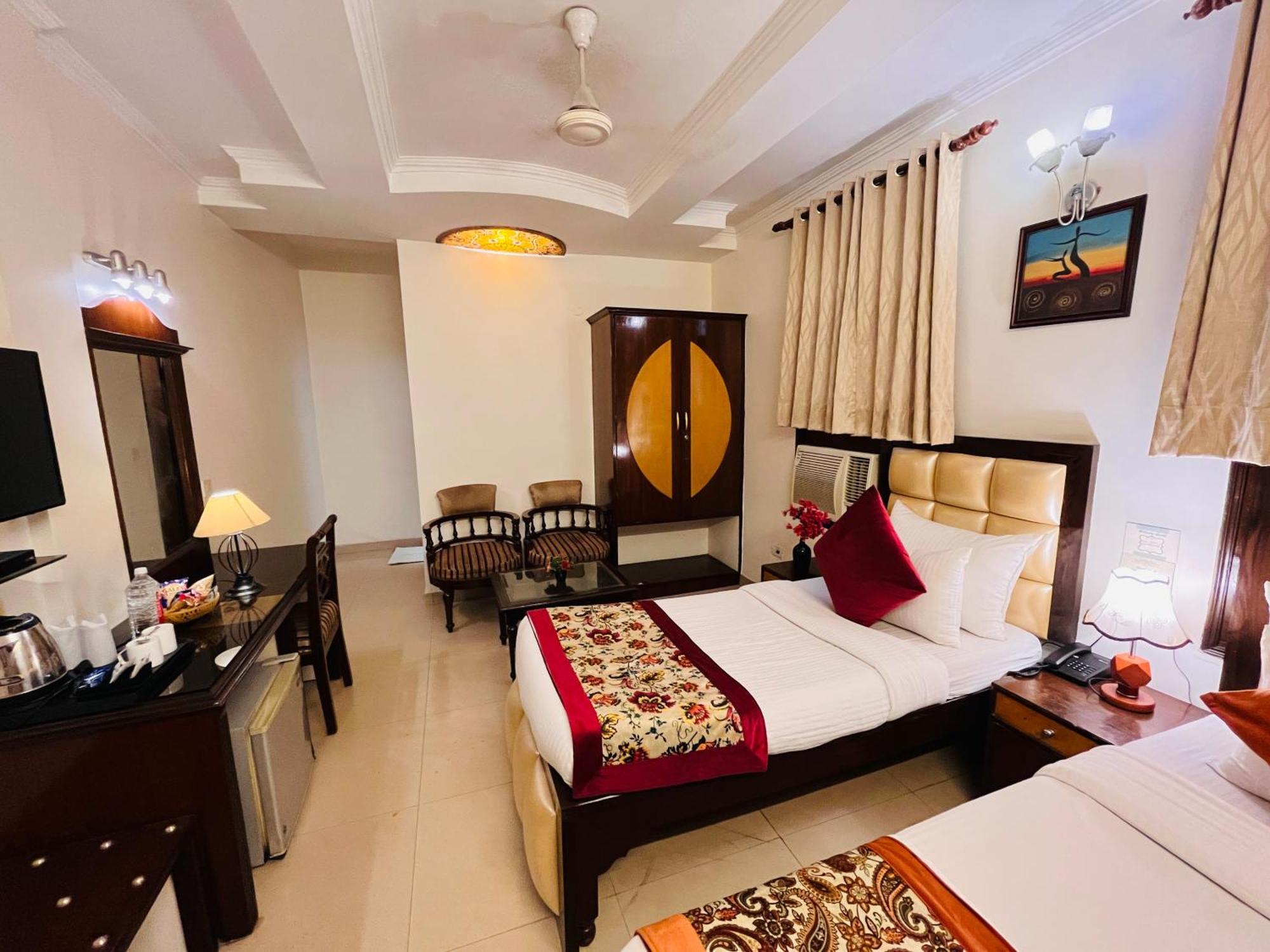 Hotel Paras - Karol Bagh Delhi Exterior foto