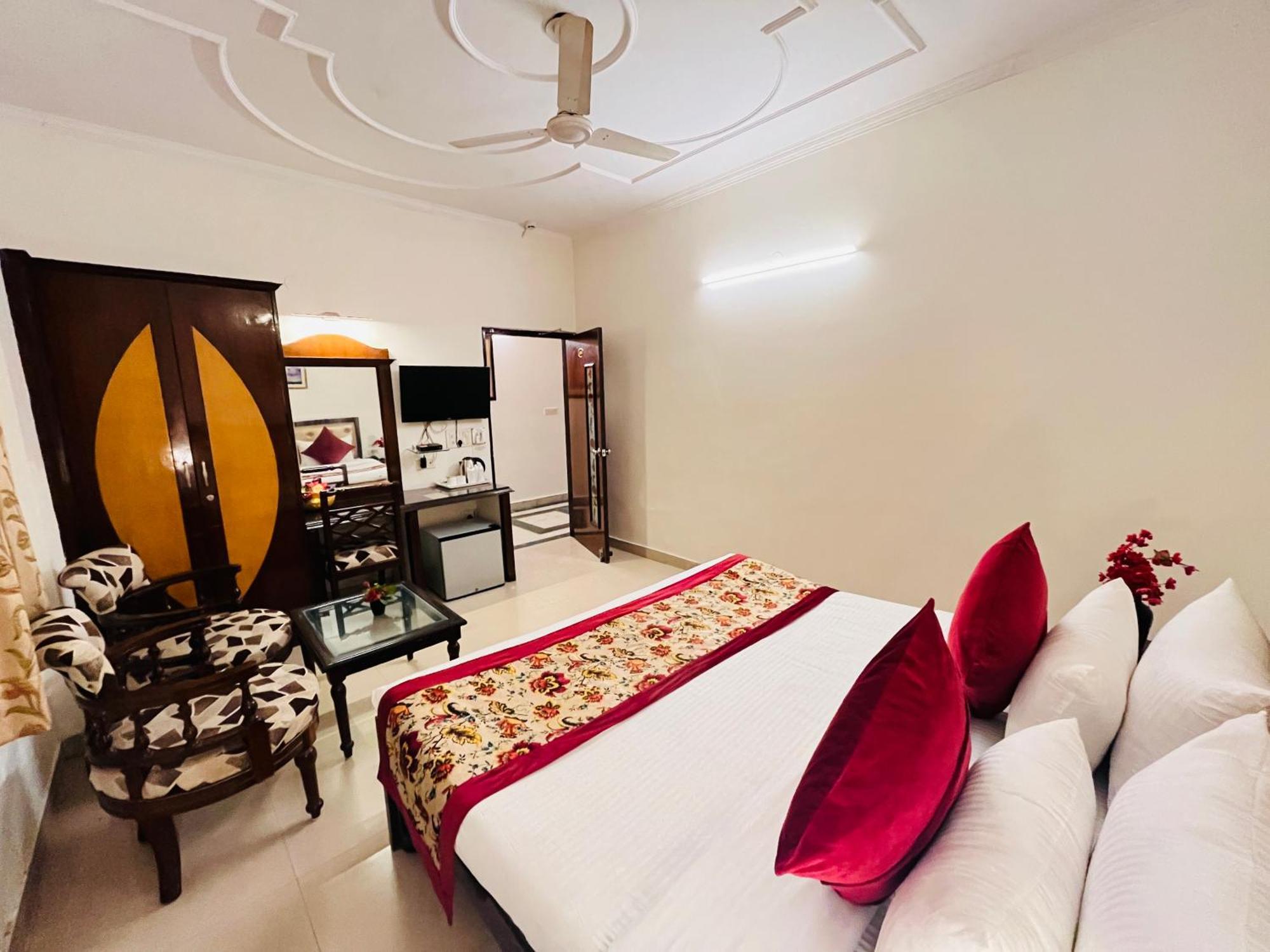 Hotel Paras - Karol Bagh Delhi Exterior foto