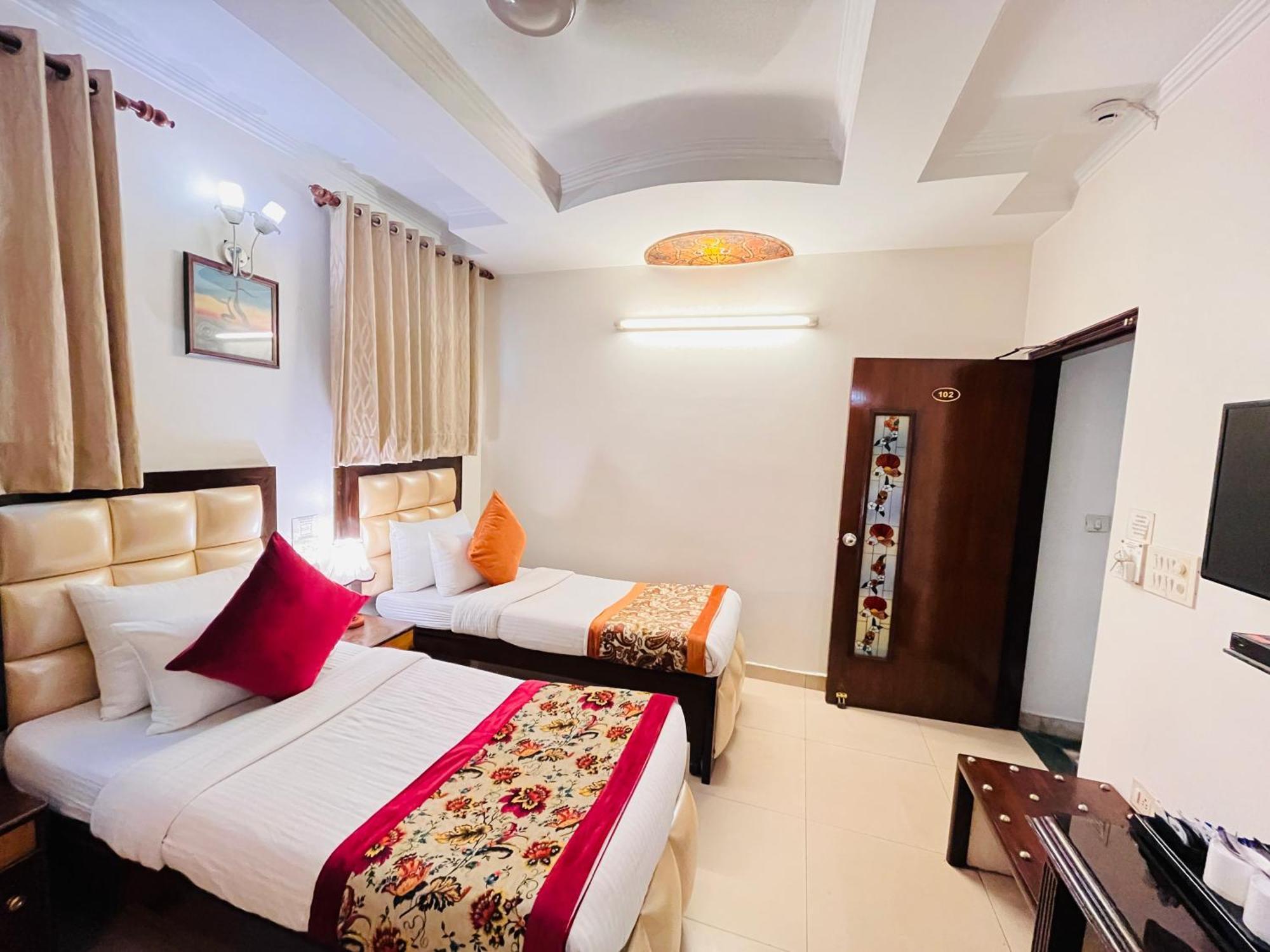 Hotel Paras - Karol Bagh Delhi Exterior foto
