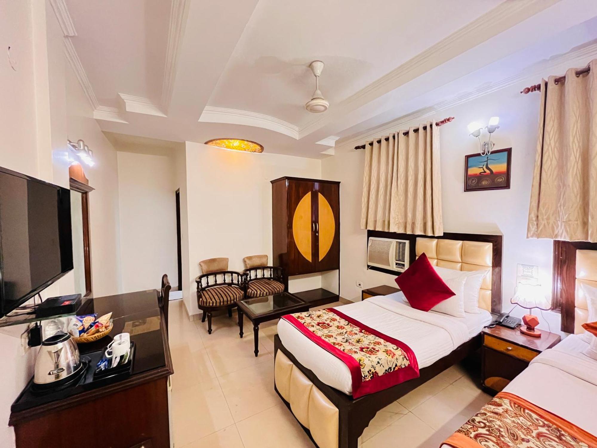 Hotel Paras - Karol Bagh Delhi Exterior foto