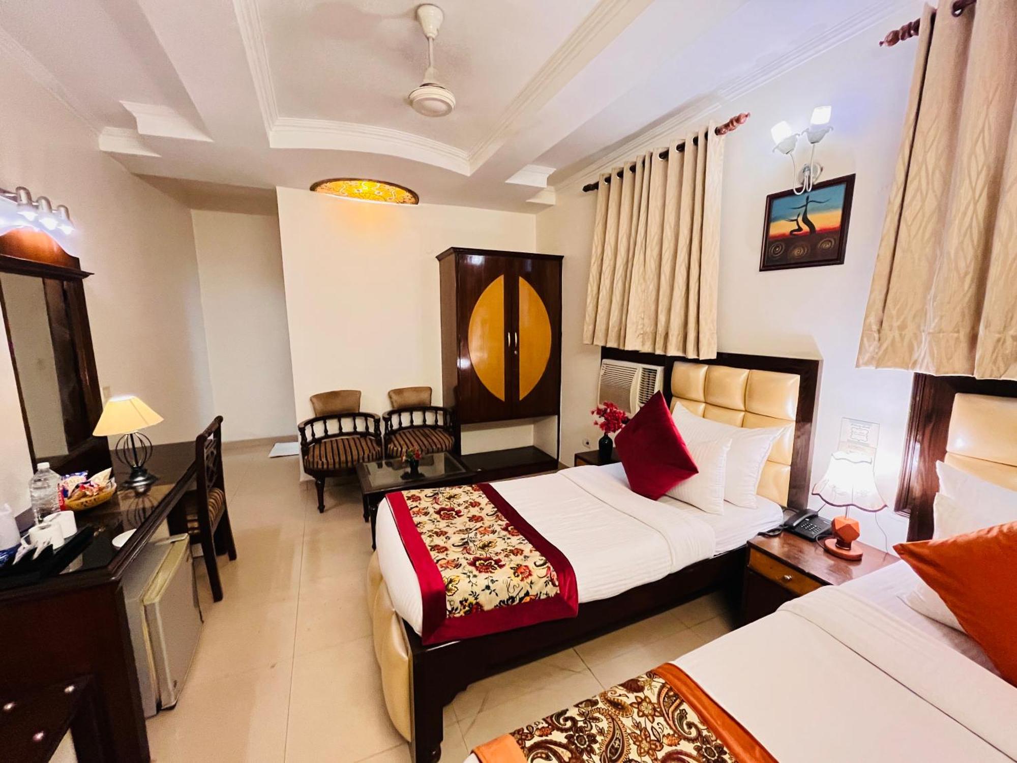 Hotel Paras - Karol Bagh Delhi Exterior foto